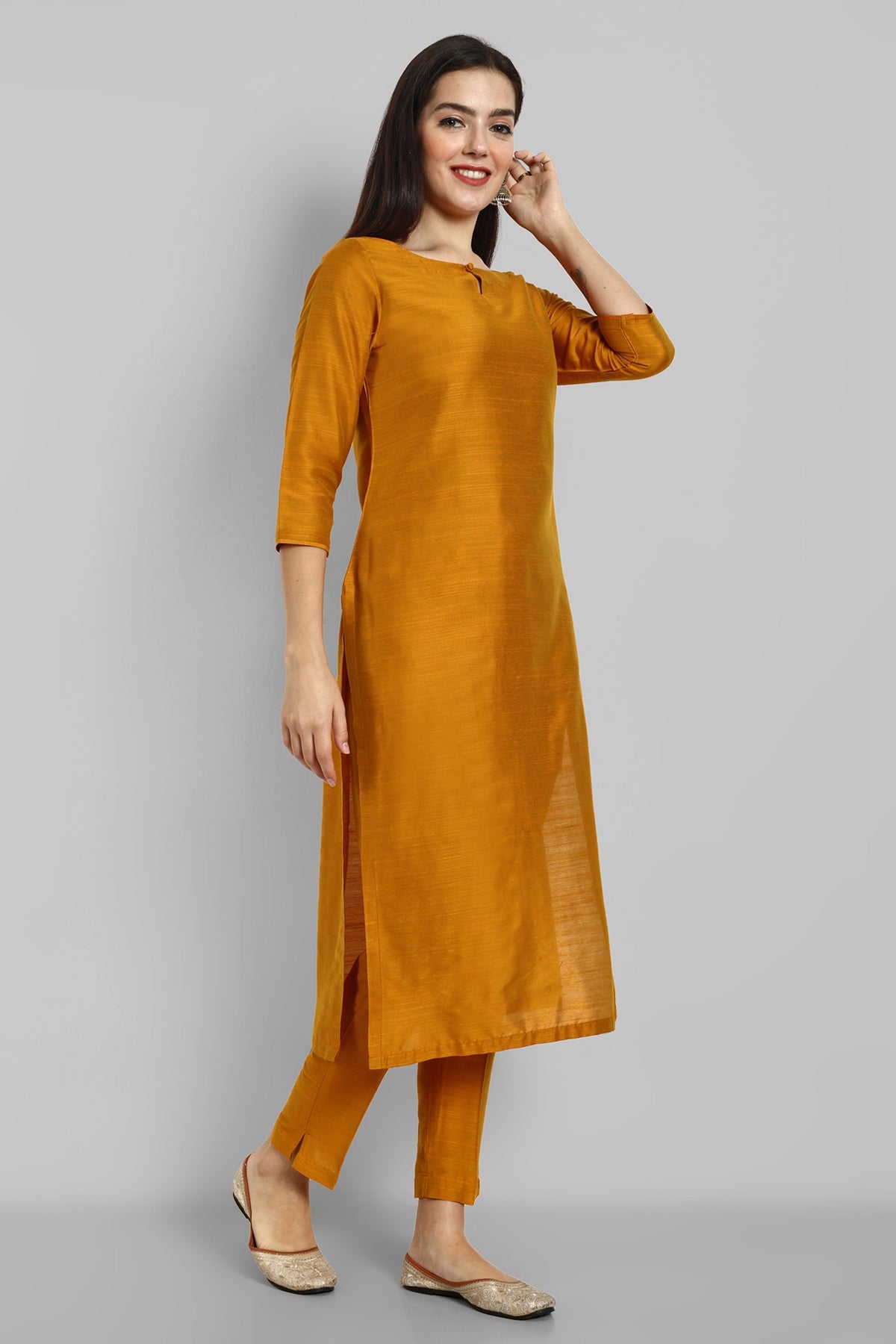 Keyhole Boat Neck Kurta With Trouser - Set of 2
