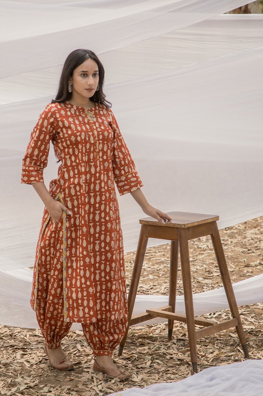 Round Collar Neck Straight Kurta with Harem Pant - Set of 2