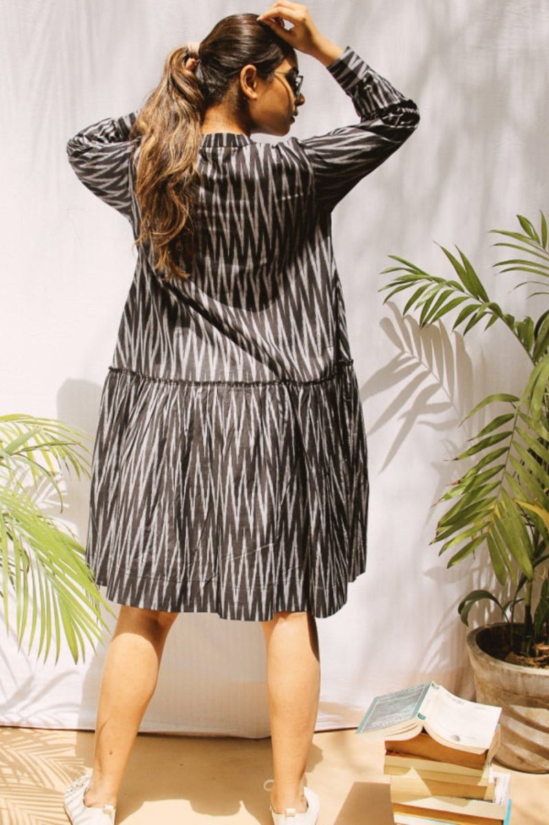 Women's Off White Knee Length Cotton Tennis Dress with Pockets | Rang Mera Rang Women's Off White Knee Length Cotton Tennis Dress with Pockets | Rang Mera Rang