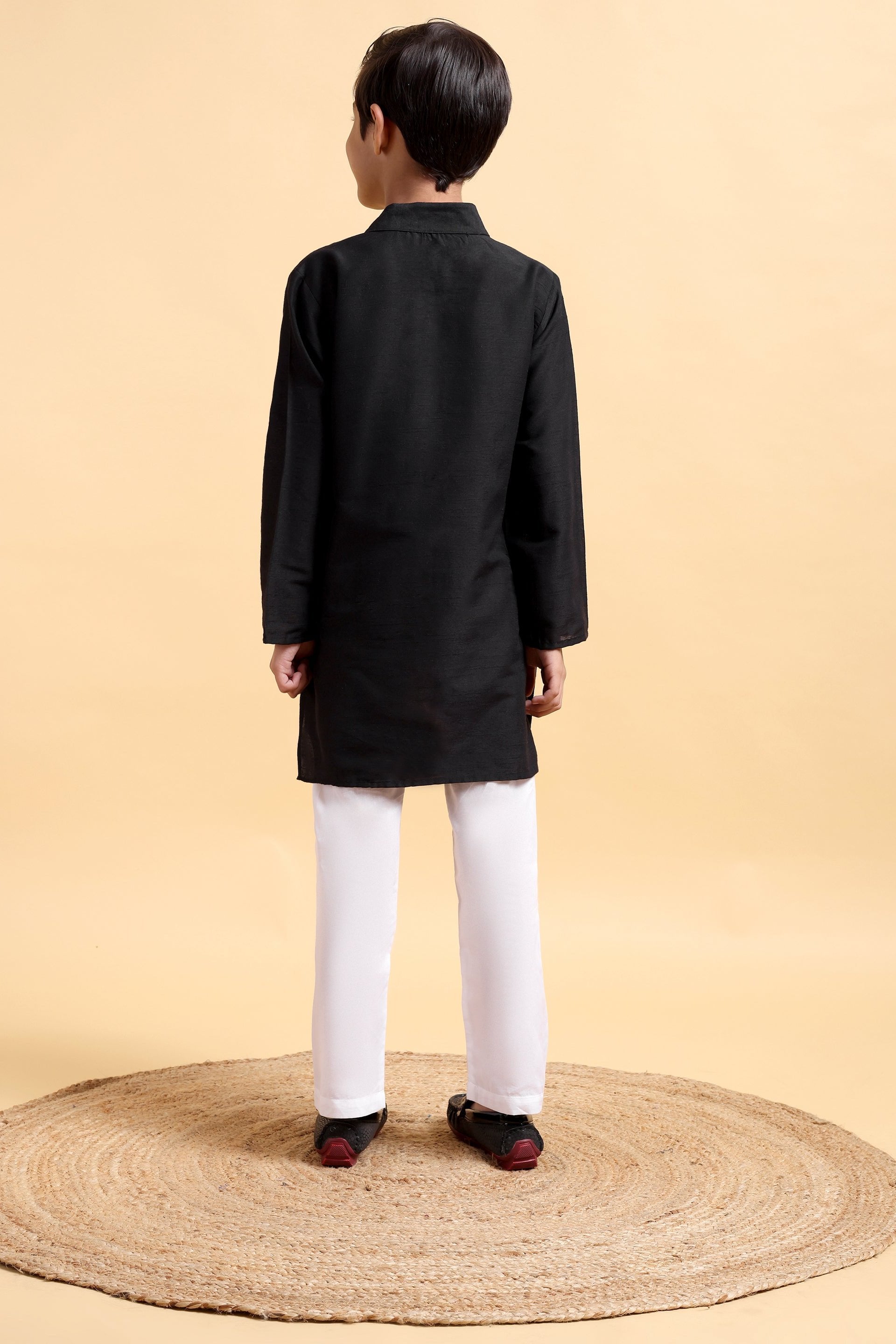Boys Cotton Silk Embriodery Kurta & Pajama Set – Mera Rang