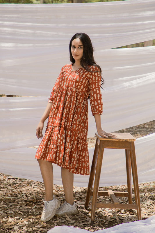 V Neck Graduated Red Fish Print Dress