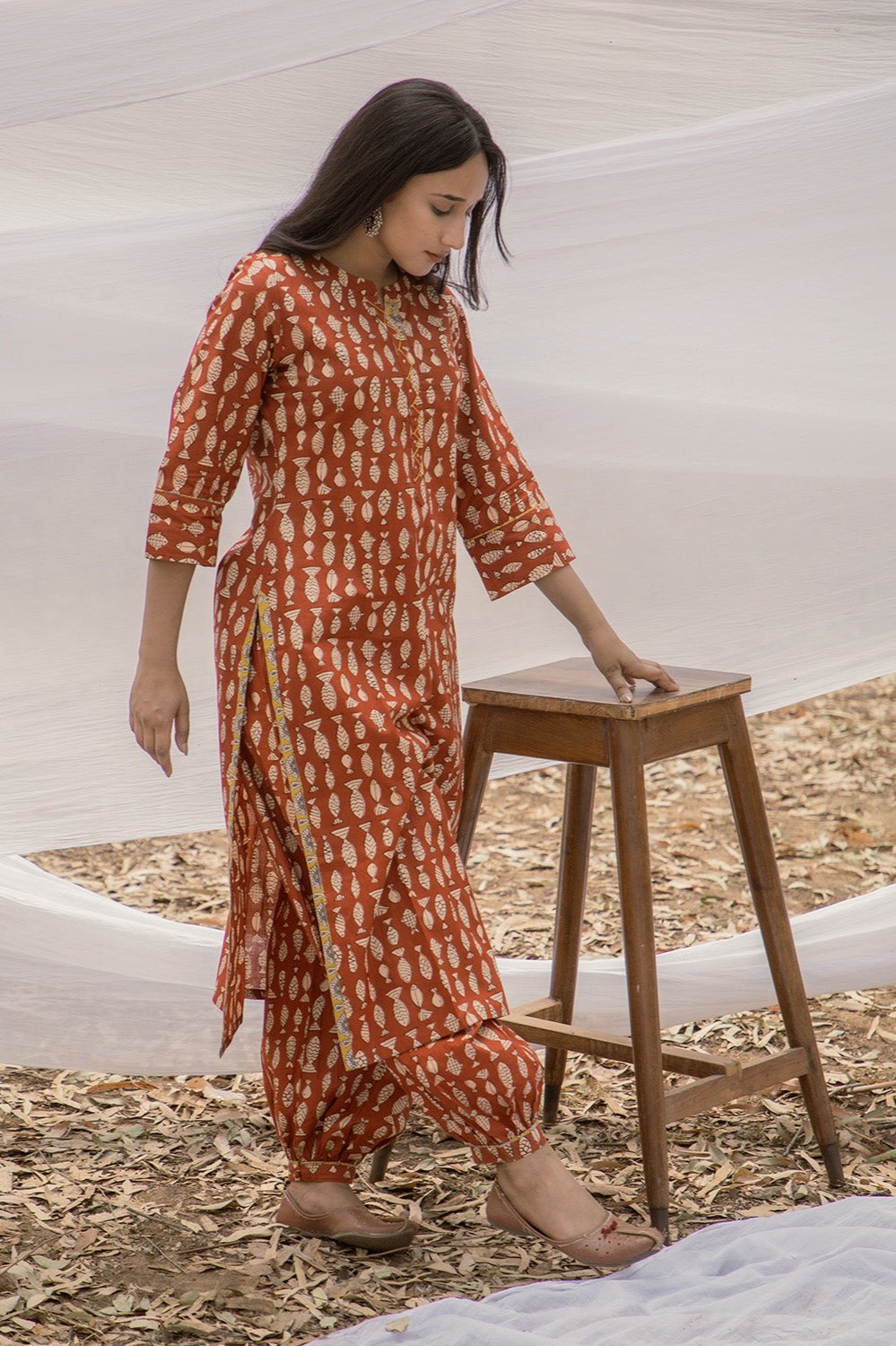 Round Collar Neck Straight Kurta with Harem Pant - Set of 2