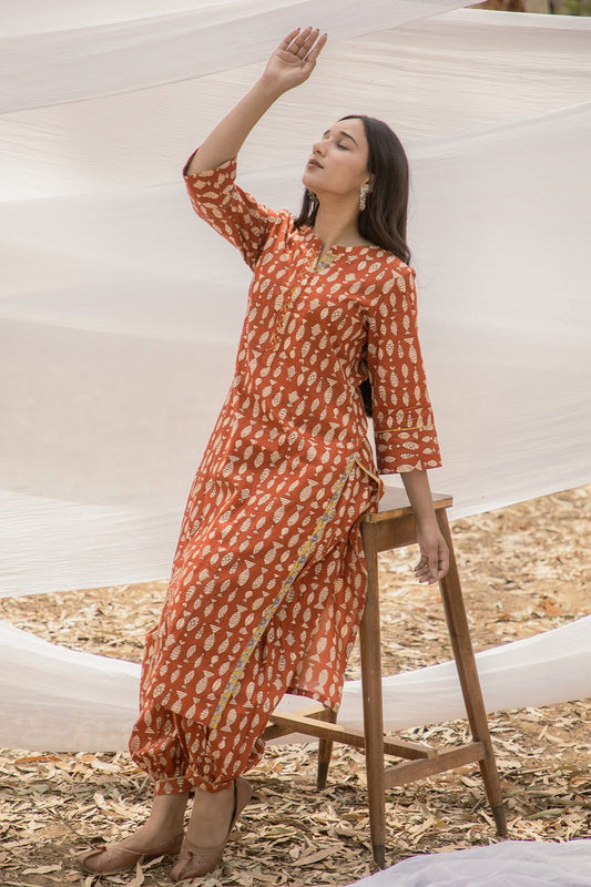 Round Collar Neck Straight Kurta with Harem Pant - Set of 2
