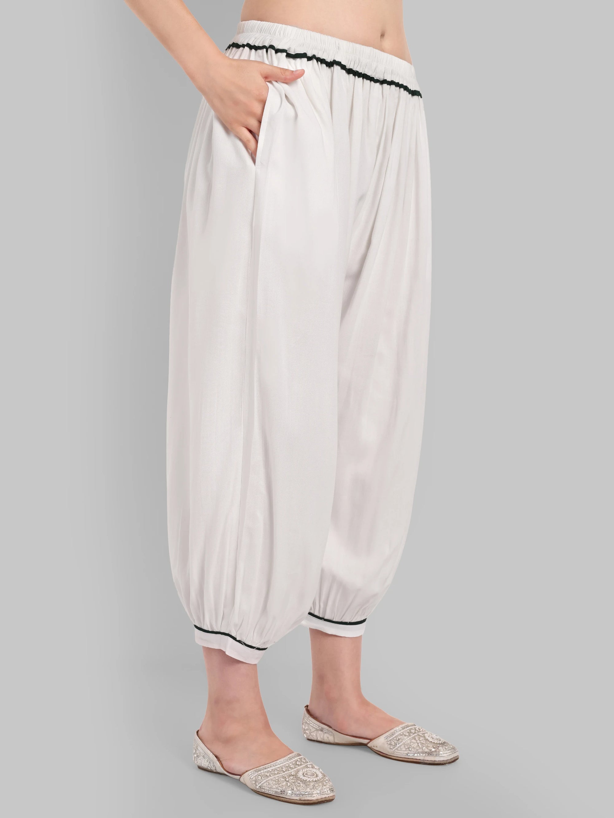 Samiya White kurta with harem pant Set of 2