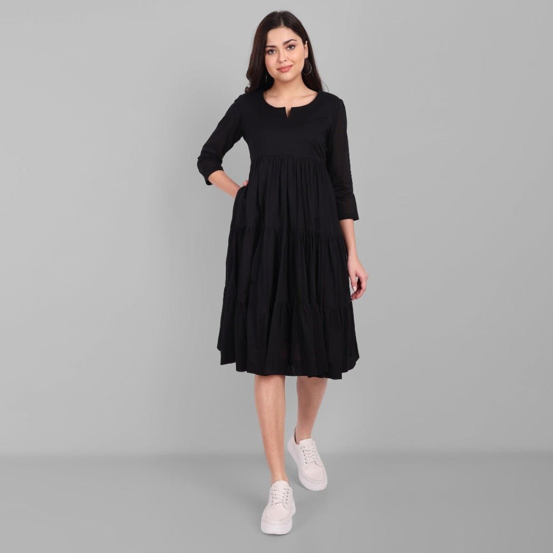 Lazy Round neck Black Cotton Mul Short Graduated Dress – Mera Rang